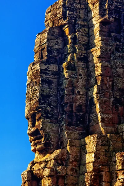 古戎寺在吴哥窟的面孔 — 图库照片