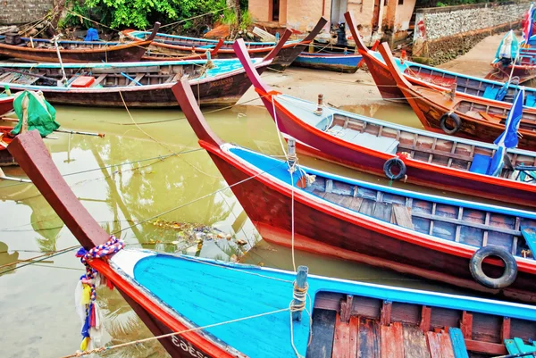 Barcos tradicionales tailandeses — Foto de Stock