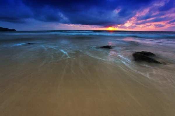Gloomy tropical sunset. — Stock Photo, Image