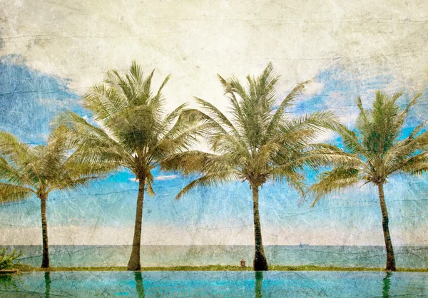 Reflejos de palmeras en la piscina —  Fotos de Stock