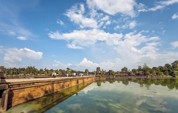 Straße zum Tempel Angkor Wat — Stockfoto