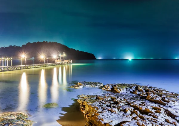 Tropisk natt på stranden. — Stockfoto