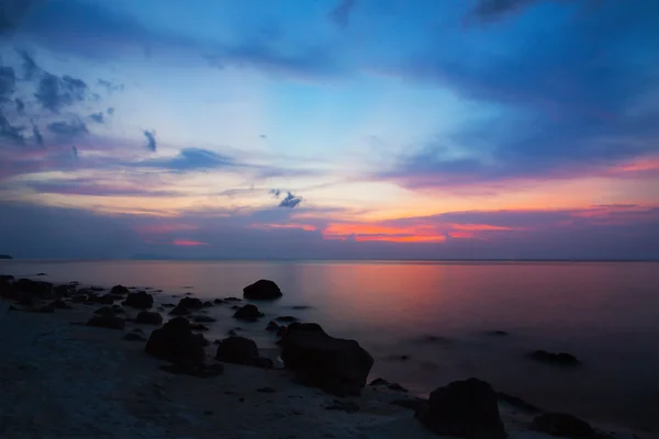 Zonsondergang en zee — Stockfoto