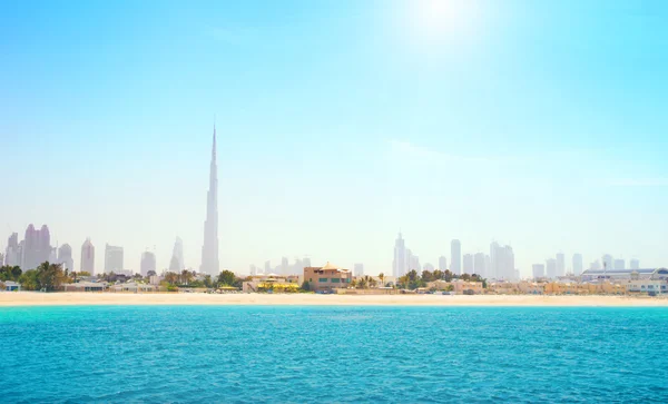 Dubai. Hermosa playa y mar —  Fotos de Stock