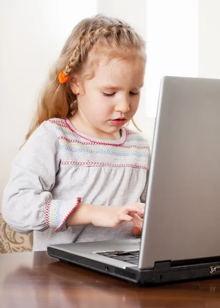 Gyerek laptop — Stock Fotó