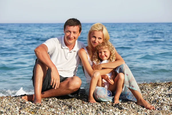 Rodina na pláži — Stock fotografie