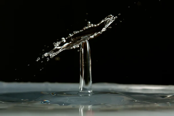 水滴落下および衝突 — ストック写真