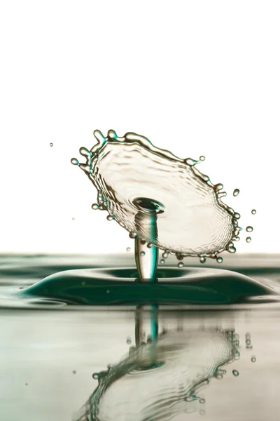 Spada kropla wody — Zdjęcie stockowe