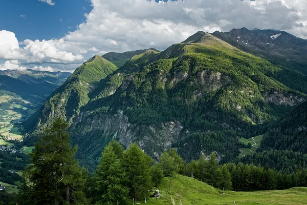 Widoki na Alpy od grossglockner Hochalpenstraße — Zdjęcie stockowe