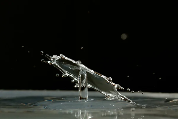 水滴落下および衝突 — ストック写真