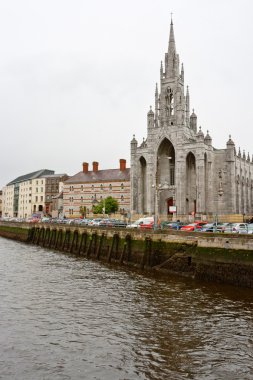 Kutsal teslis Kilisesi. Cork, İrlanda