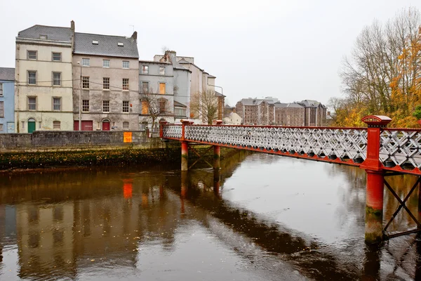 Пешеходный мост Святого Винсента. Корк, Ирландия — стоковое фото