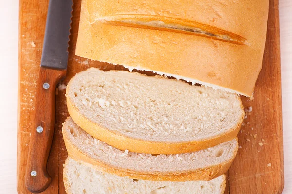 Sliced ​​loaf (long loaf) — Stock Photo, Image