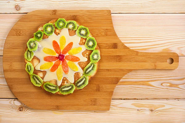 Kiwi és ananász torta — Stock Fotó