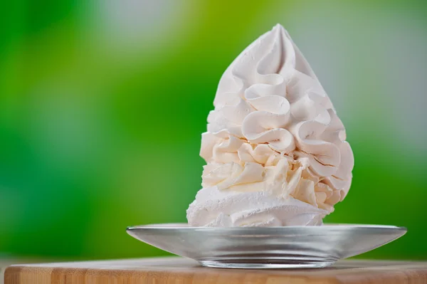 Dessert (meringue, whipped cream, ice cream) — Stock Photo, Image
