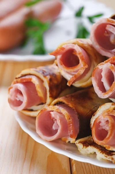 Meat rolls in the pancakes — Stock Photo, Image