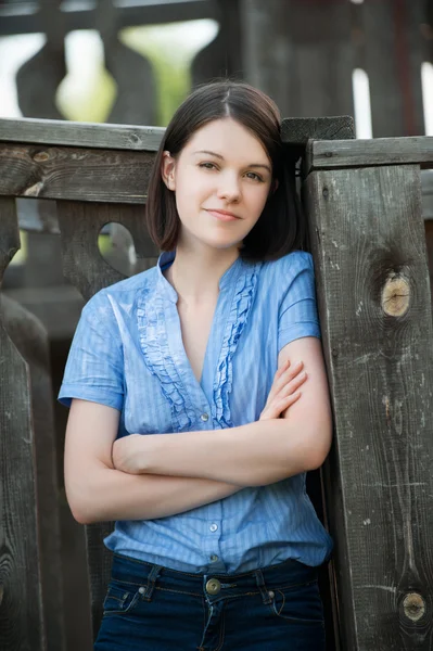 Portrait of young woman — Stock Photo, Image