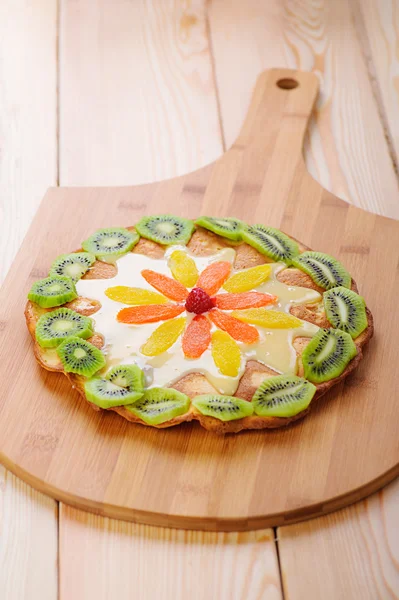 Gâteau au kiwi et ananas — Photo