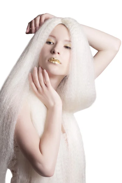 Mujer hermosa y tierna con el pelo blanco — Foto de Stock