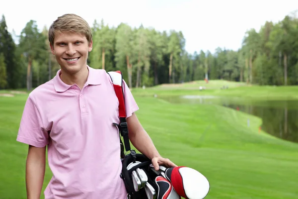 Lächelnder Golfer — Stockfoto