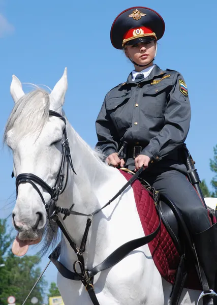Mounted policewoman — Stock Photo, Image