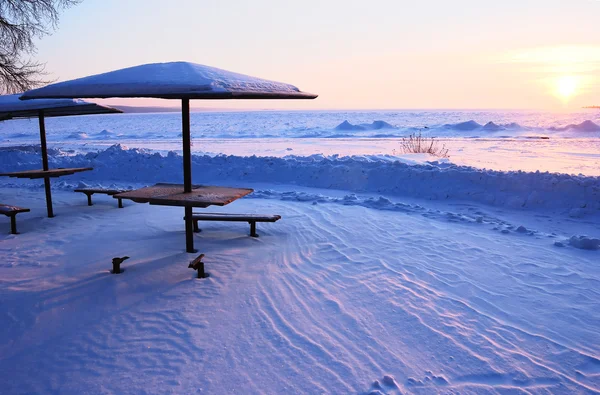 Güzel bir plaj kış kar — Stok fotoğraf
