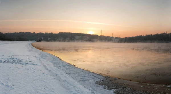 Nehirde gün batımı — Stok fotoğraf