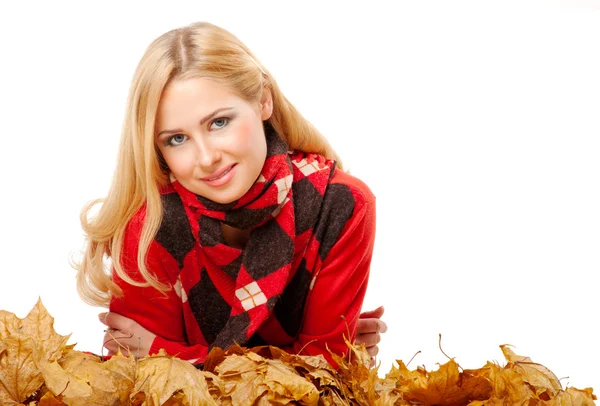 Giovane donna in maglione rosso — Foto Stock