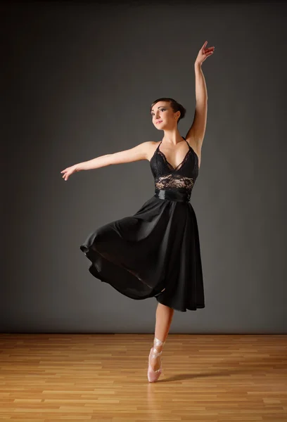 Unga ballerina — Stockfoto