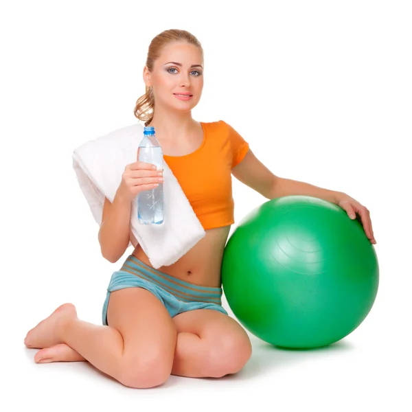 Joven mujer deportiva con pelota —  Fotos de Stock