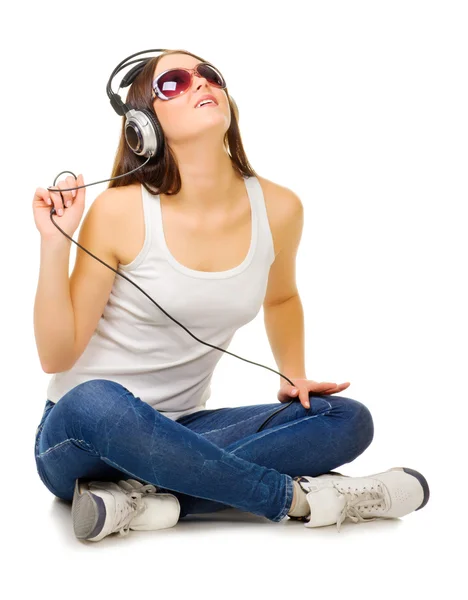 Jeune femme écouter de la musique — Photo