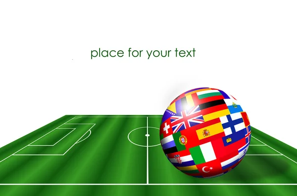Avrupa ülkelerinin bayrakları futbol sahası üzerinde beyaz topa — Stok fotoğraf