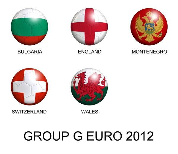 Fußbälle mit Europaflaggen der Gruppe G Euro 2012 über weiß — Stockfoto