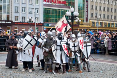 tarihi yeniden yapılanma