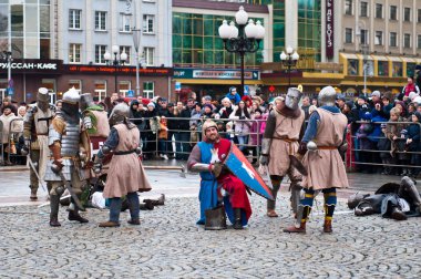 tarihi yeniden yapılanma