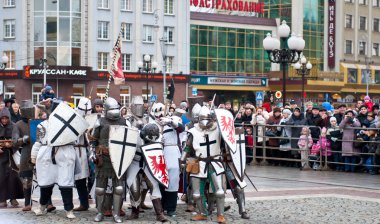 tarihi yeniden yapılanma