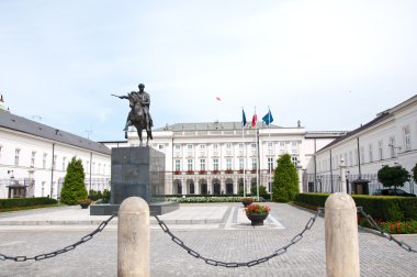 Polonya, Varşova 'daki Başkanlık Sarayı