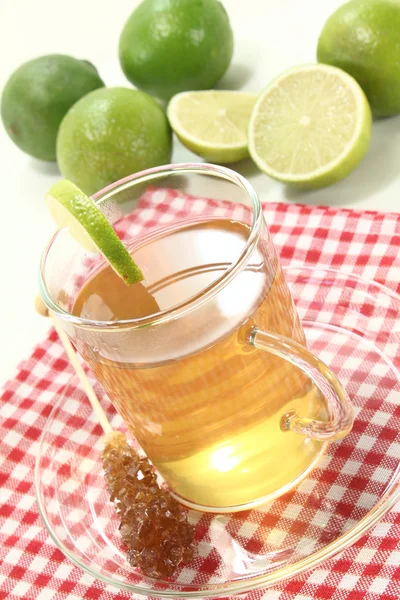 Taze sıcak limonlu çay — Stok fotoğraf