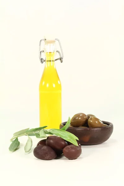 Fresh Olive oil — Stock Photo, Image