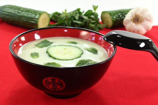 Asian iced cucumber soup — Stock Photo, Image