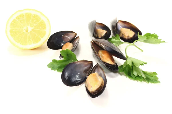 Mejillones con Perejil y Limón —  Fotos de Stock