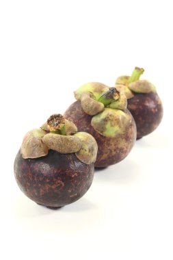 Üç mangosteen