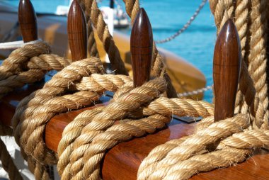 Yacht's ropes and tackles clipart