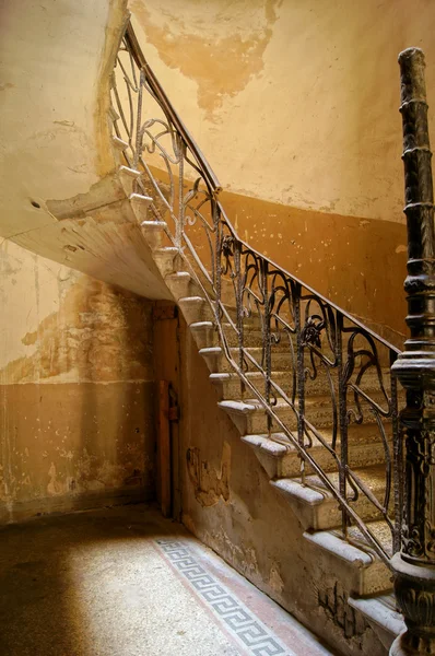 Old Tbilisi entrance hall — Stock Photo, Image