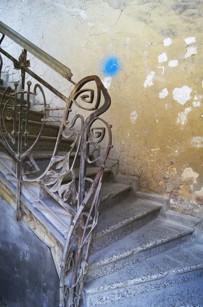 Entrén i gamla tbilisi — Stockfoto