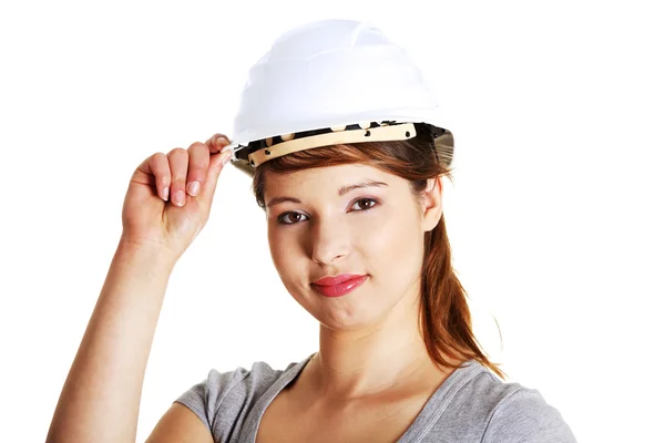 戴着防护头盔的年轻建筑师妇女 — 图库照片