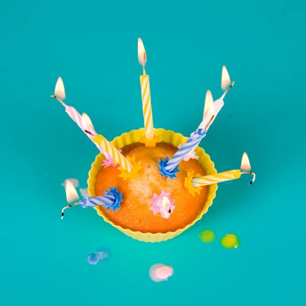 Festive cupcake with a candles — Stock Photo, Image