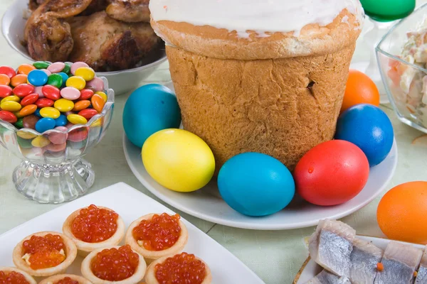 Easter cake on a festive table — Stock Photo, Image