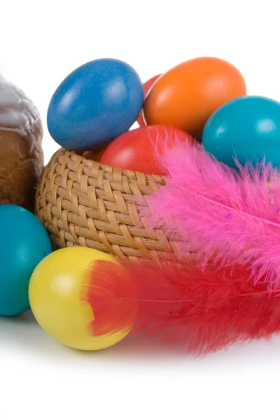 Huevos de Pascua y ramitas de sauce —  Fotos de Stock