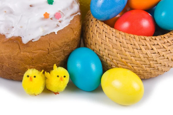 复活节彩蛋、 蛋糕、 鸡 — 图库照片